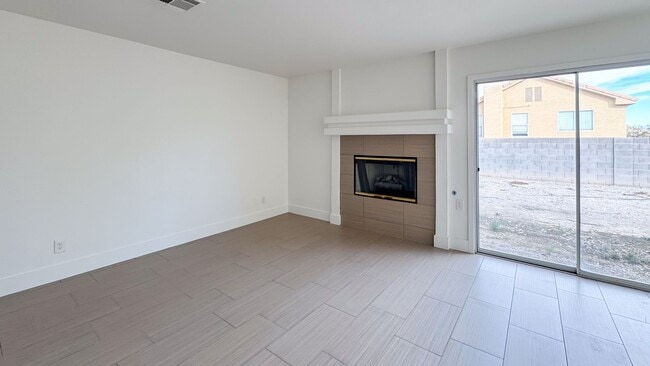 Building Photo - 3-Bed, 2.5-Bath Summerlin Home with Modern...