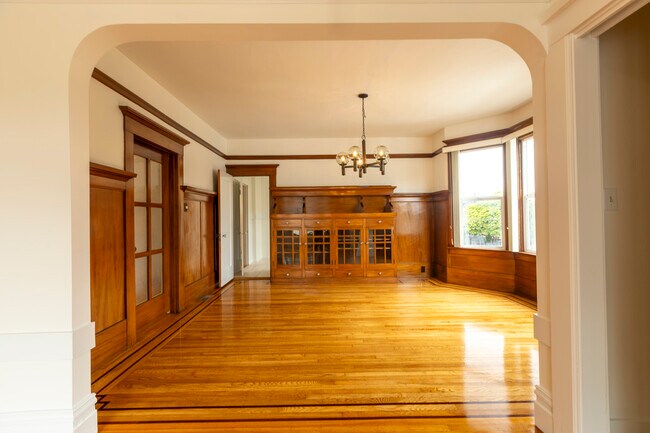 Foto del edificio - 1301 4th Ave