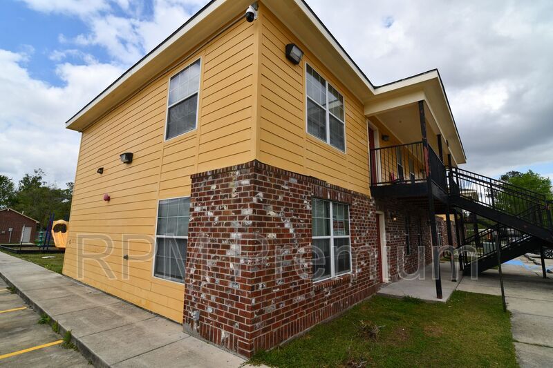 Primary Photo - 5691 Villa Ln