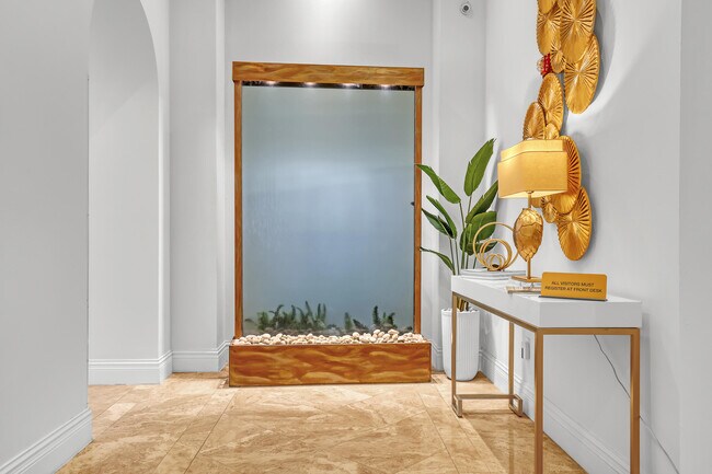 Foto del edificio - 651 Okeechobee Blvd