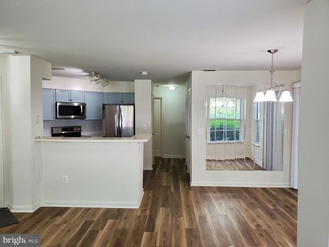 Building Photo - 5624 Willoughby Newton Dr