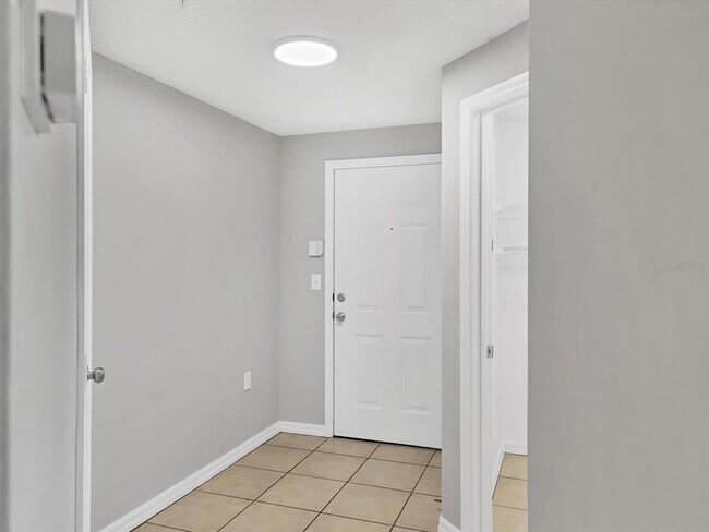 Foto del edificio - 5551 Bentgrass Dr