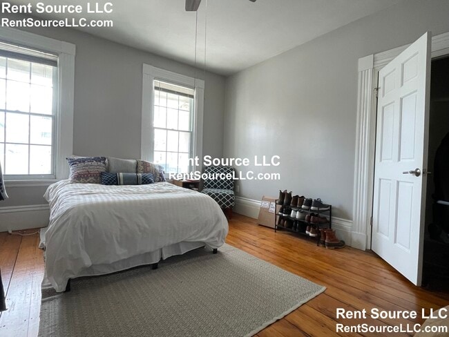 Building Photo - 73 Thorndike St