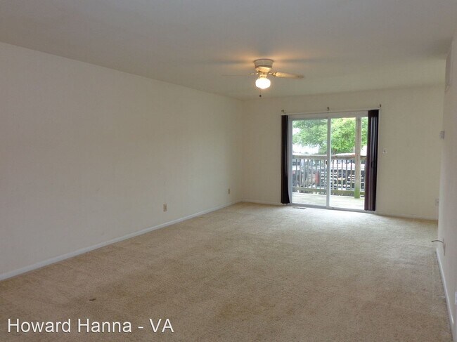 Building Photo - 4632 Coronet Ave