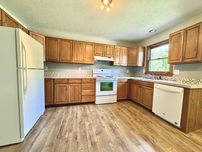 Foto del edificio - 6791 Pleasantview St NE