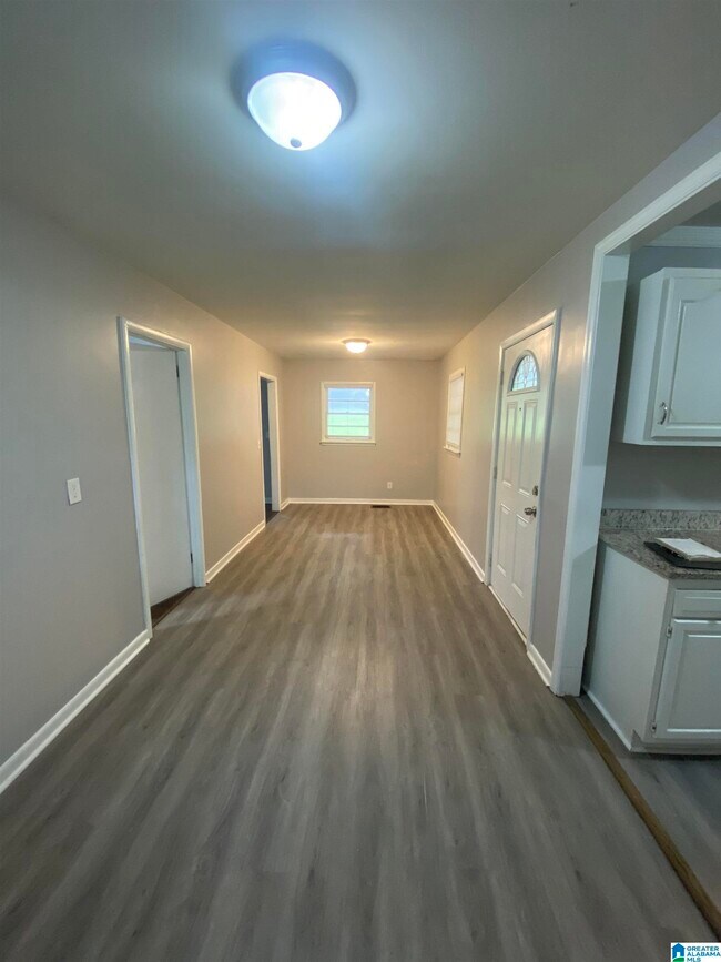 Foto del edificio - 1376 5th Pl NW