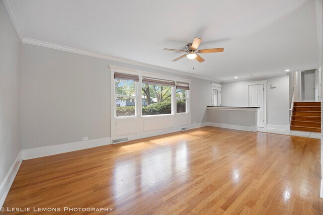 Building Photo - 541 Cypress Dr