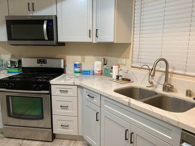 Building Photo - 10855 Scripps Ranch Blvd