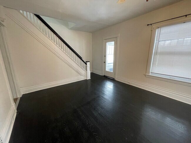 Foto del edificio - 1517 James St