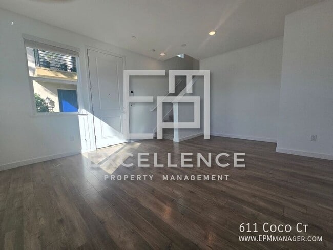 Building Photo - 611 Coco Ct