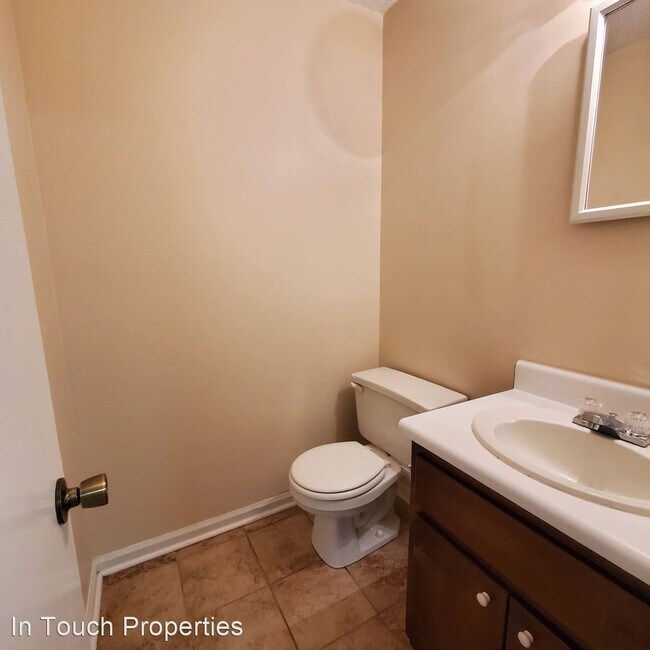 Foto del edificio - 2 br, 2.5 bath House - 341 Brookfield Road