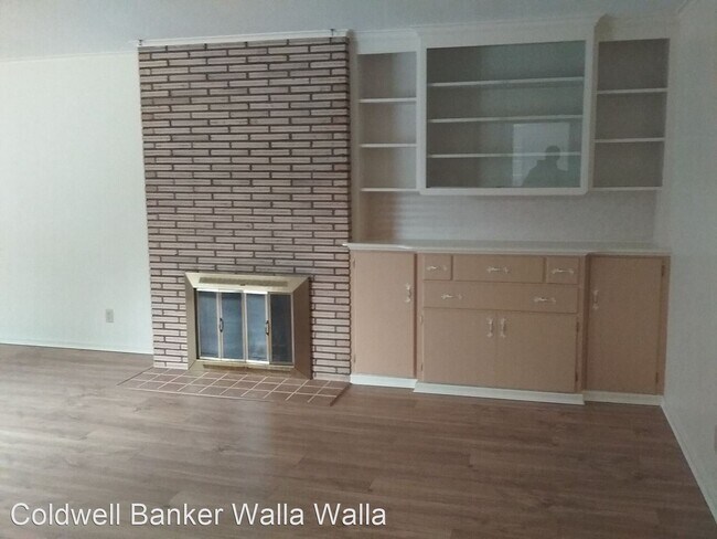 Building Photo - 2 br, 1 bath House - 1015 Catherine St.