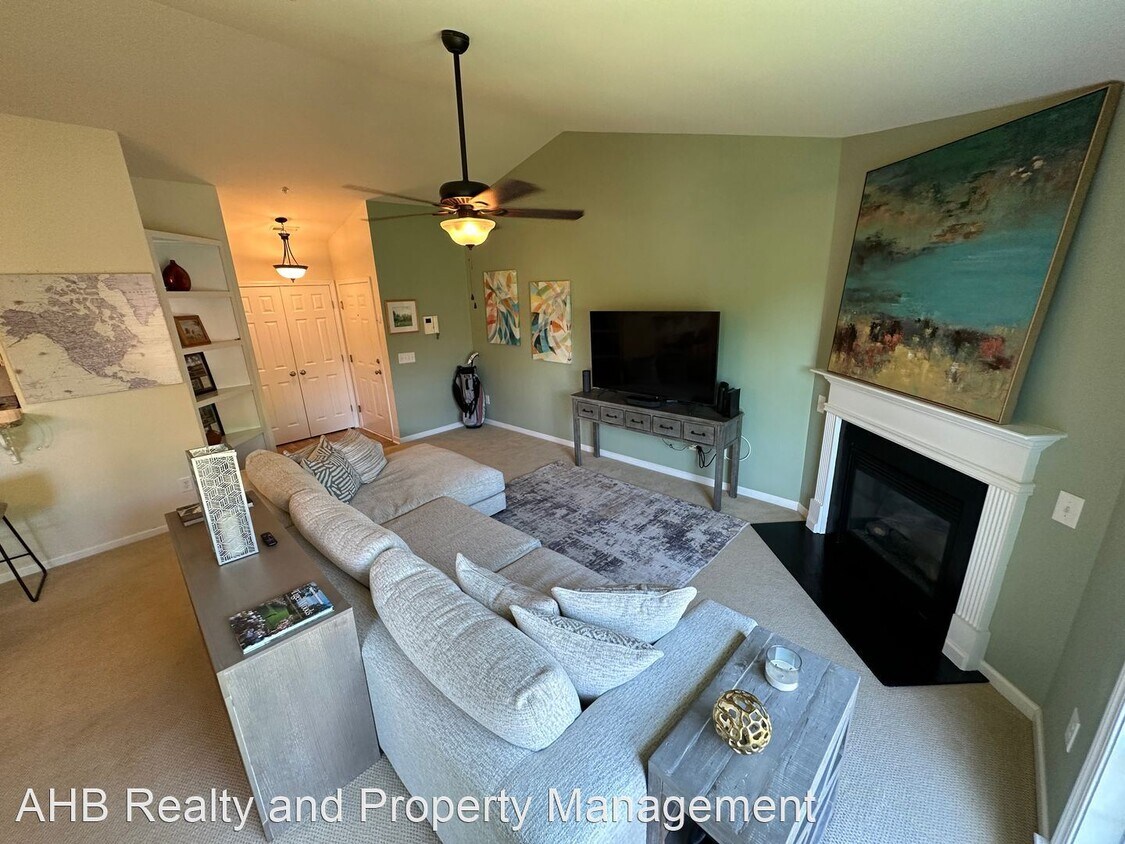 Primary Photo - 2 br, 2 bath House - 3471-3C Forestdale Dr