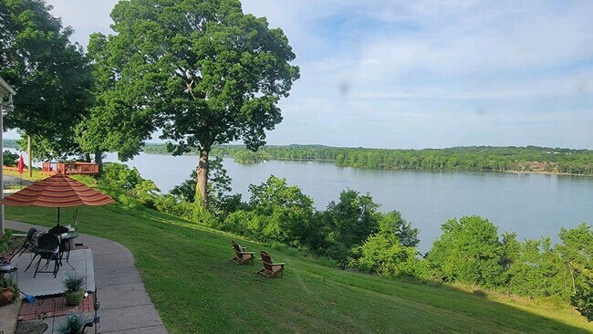 Vistas - 511 Jones St