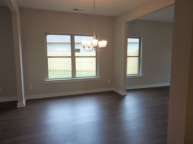 Building Photo - Home for Rent in Clanton, AL.. Available to View Now!!!