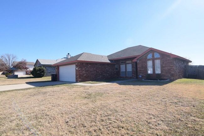 Building Photo - 3812 Oak Valley Dr