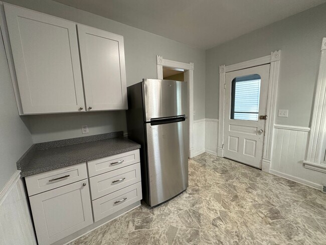 Foto del edificio - 824 Fifth NW