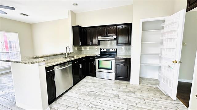 Building Photo - 2716 Garden Springs Dr