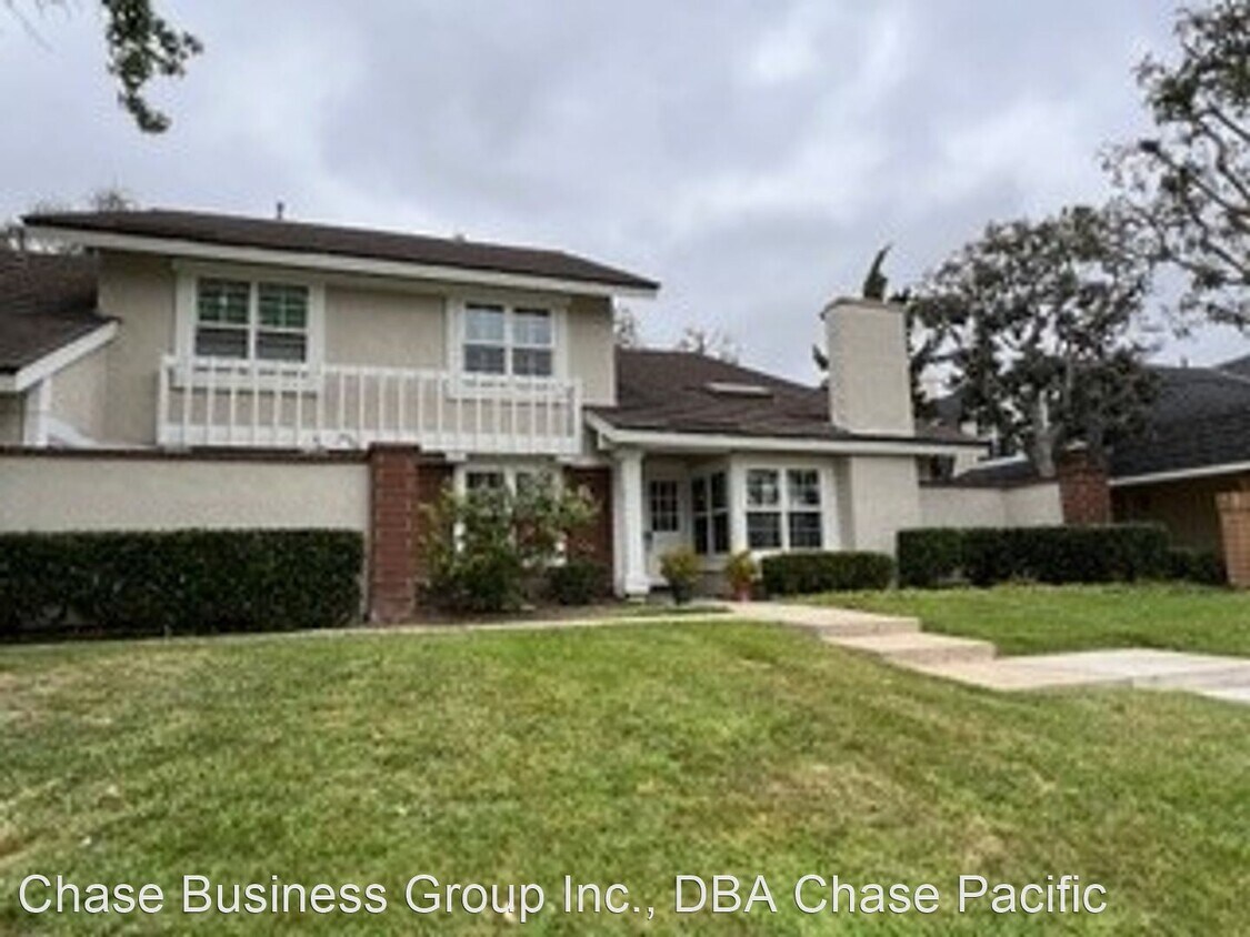 Primary Photo - 3 br, 3 bath House - 126 E. Yale Loop #14