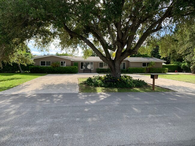 Photo - 10790 SW 88th Ave House