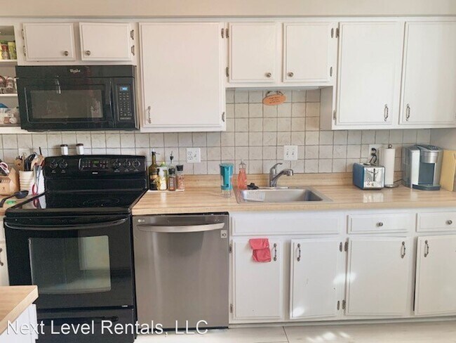 Foto del edificio - 3 br, 2.5 bath House - 17033 Catalpa Ct