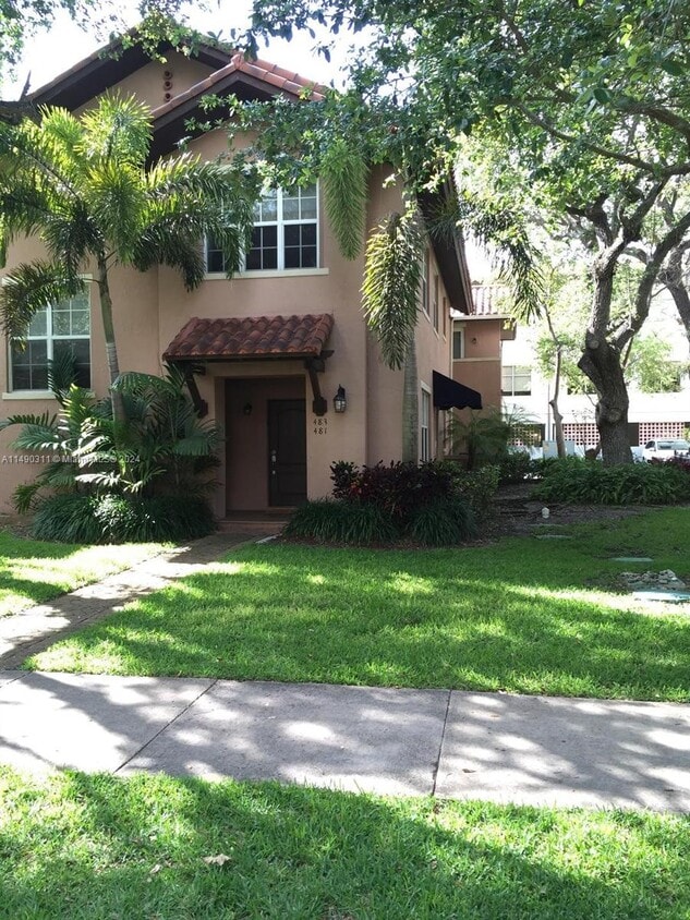 481 Menendez Ave, Coral Gables, FL 33146 Townhome Rentals in Coral