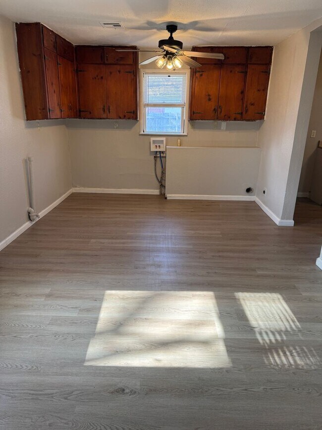 Foto del edificio - 211 S Choctaw