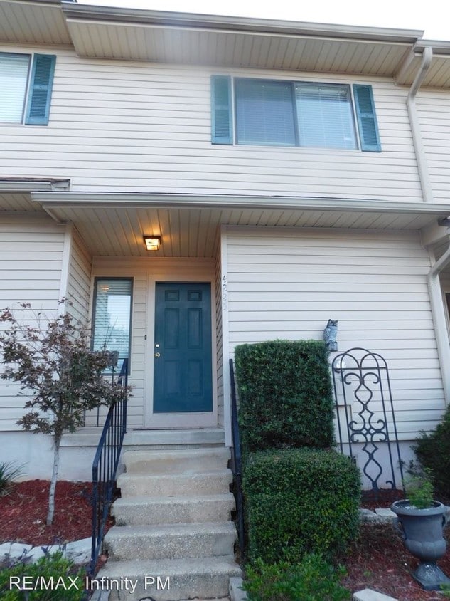 Primary Photo - 2 br, 1.5 bath House - 4225 Brookside Dr