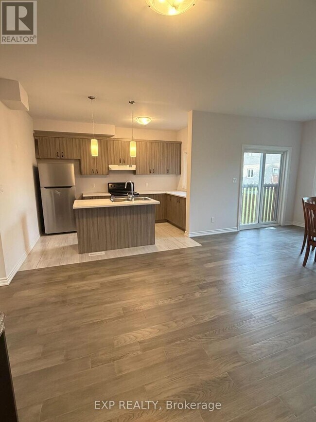 Photo du bâtiment - 103 McLaughlin St