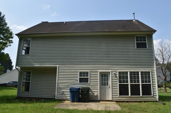 Foto del edificio - Beautiful 3-Bedroom Home