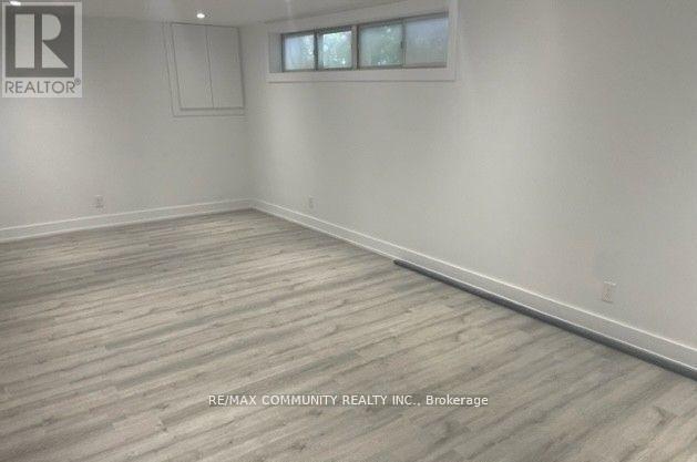 Building Photo - 206 Crocus Dr