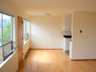 Foto del edificio - Dolores Manor Apartments - 1 bedroom