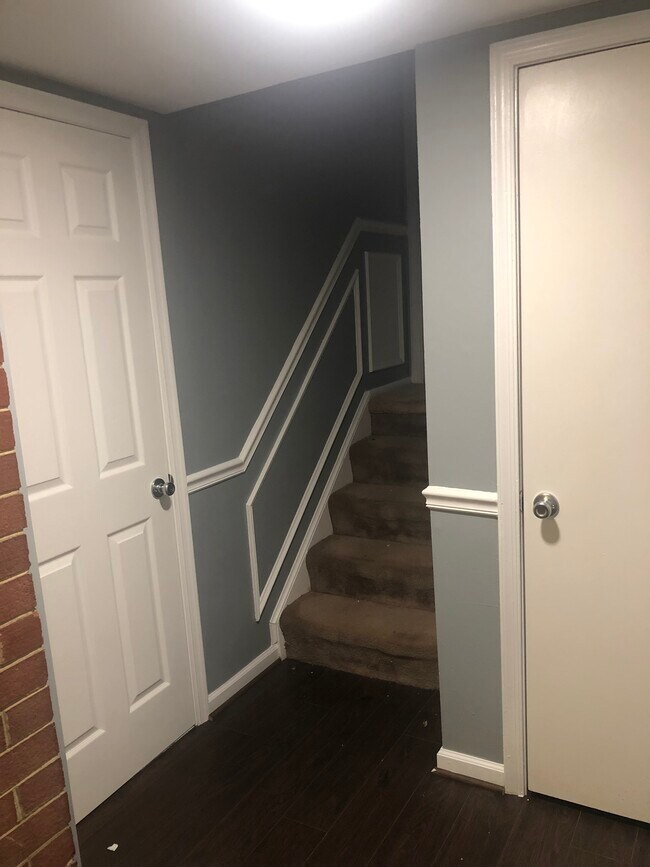 Hallway - 19 Laughton St