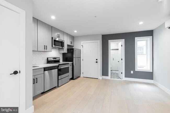 Building Photo - 1707 Rittenhouse Square