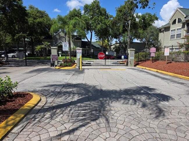 Foto del edificio - 6130 Westgate Dr