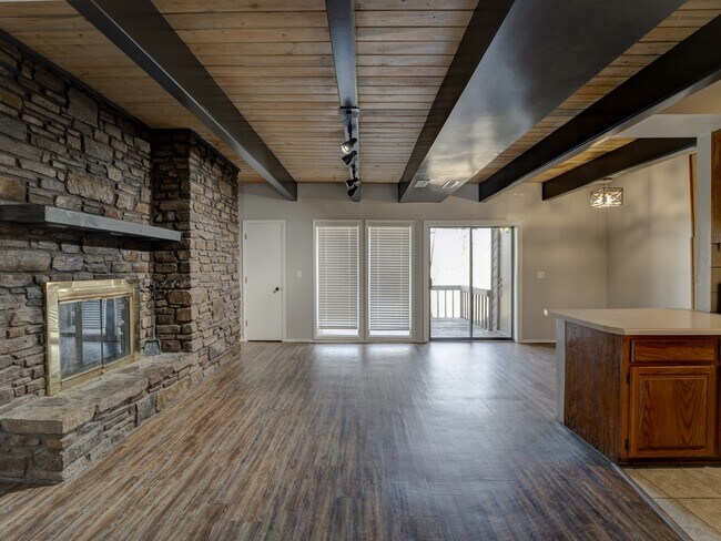 Foto del edificio - 13958 Turnberry Ln