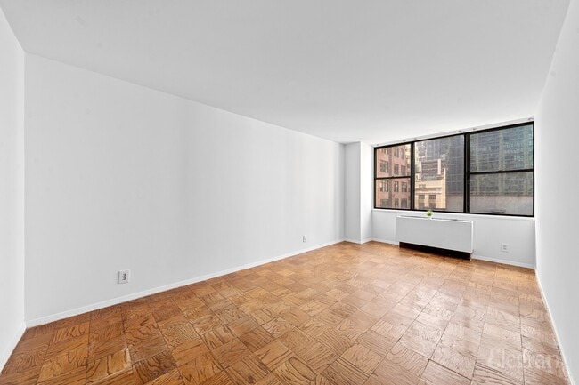 Building Photo - 301 E 45th St