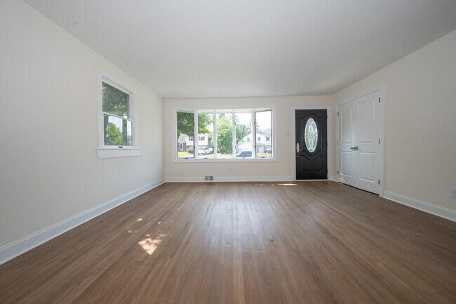 Foto del edificio - 503 Poplar Rd