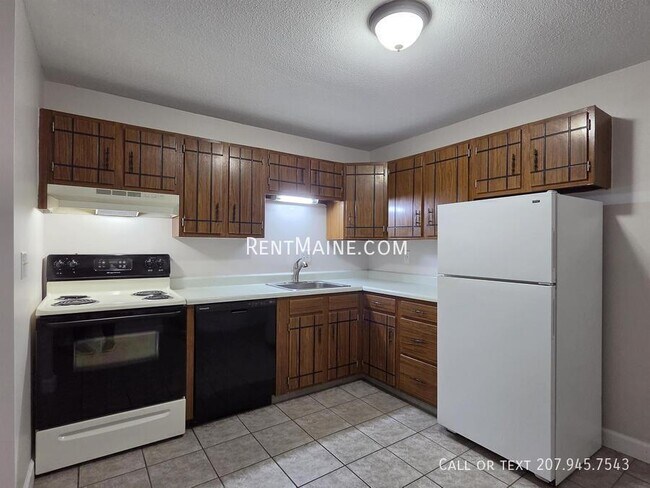 Foto del edificio - 10 Tall Pines Dr