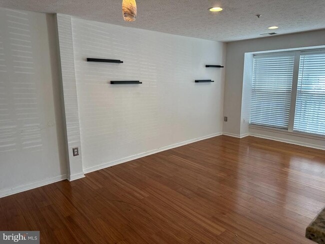 Foto del edificio - 4122 Maple Path Cir