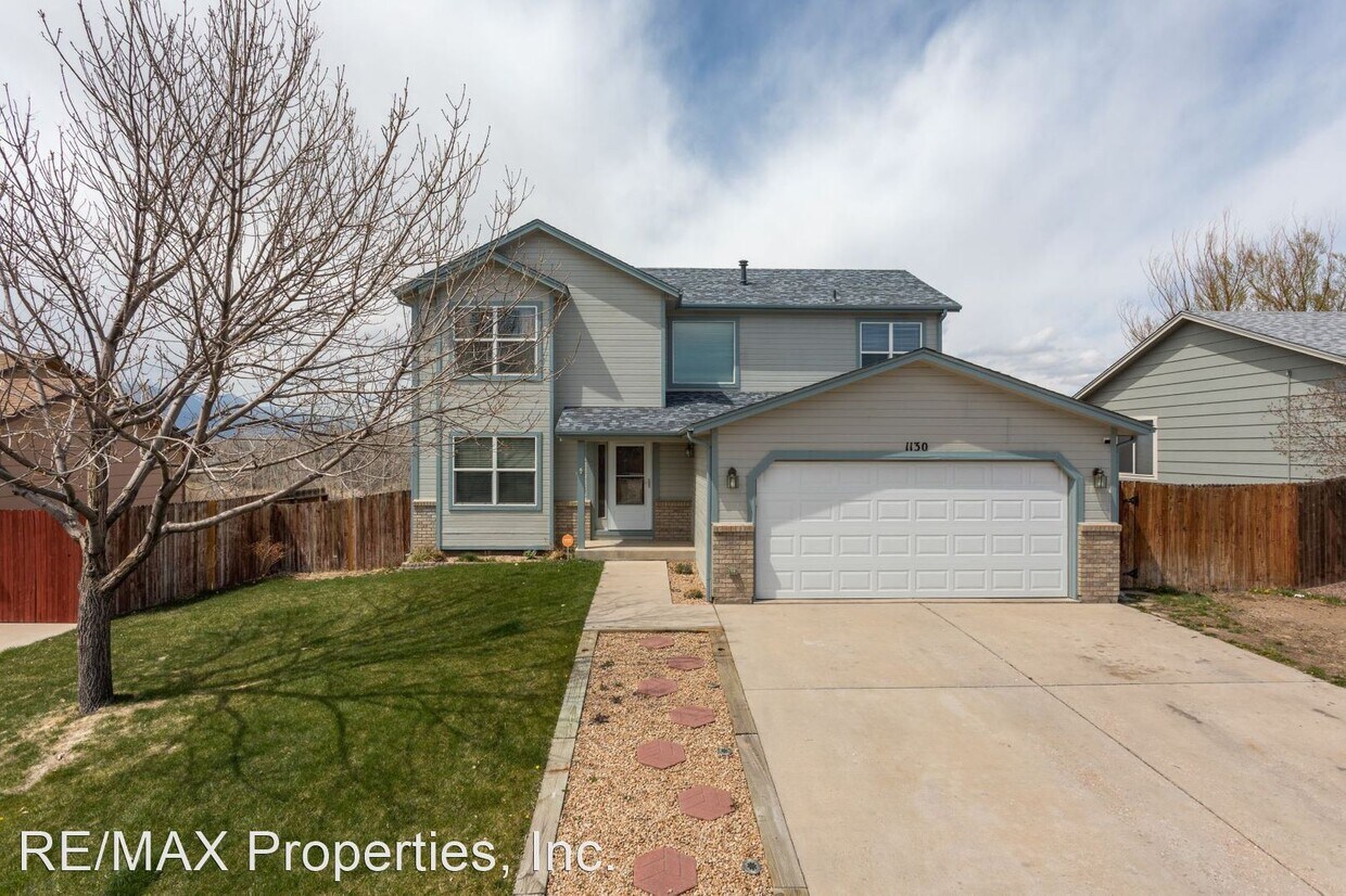 Foto principal - 5 br, 3.5 bath House - 1130 Pond Side Drive
