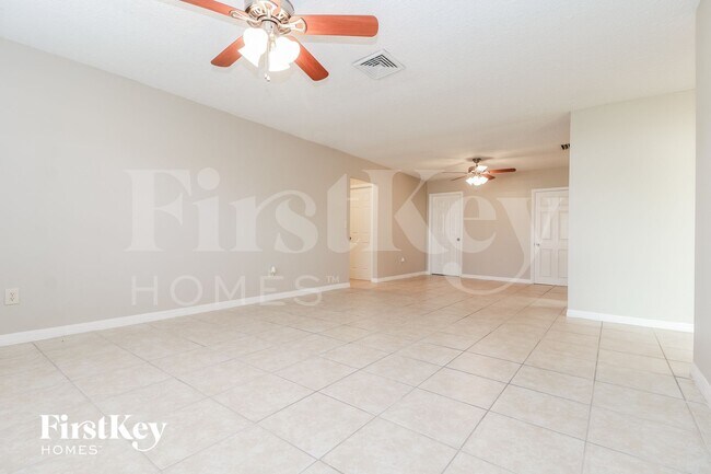 Foto del edificio - 3753 SE 2nd Pl