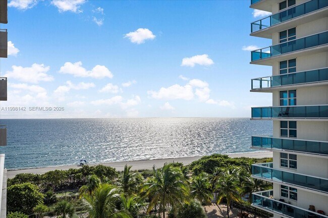 Foto del edificio - 9225 Collins Ave