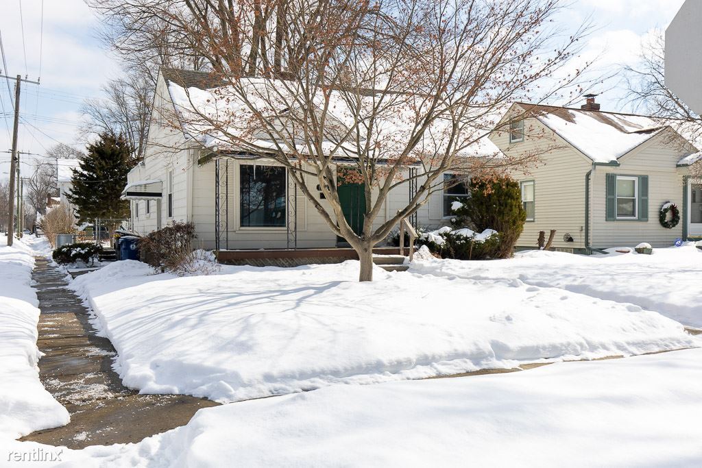 Foto principal - 3 br, 1 bath House - 15654 Lexington
