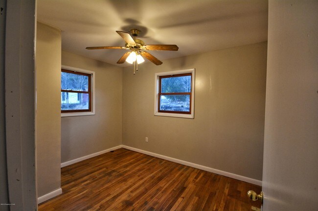 Building Photo - 353 St Johns Rd