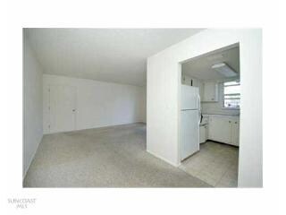 Building Photo - 14120 Palm St