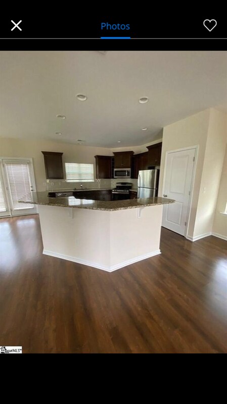 Building Photo - 305 Castleton Cir