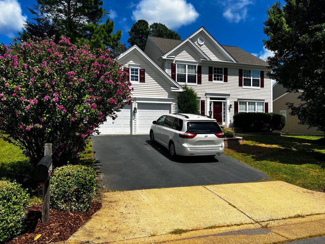 Primary Photo - 9255 Glen Meadow Ln