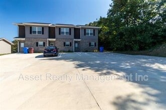 Building Photo - 906 Warrior Hill Dr