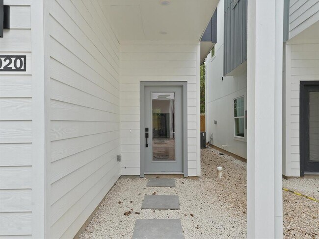 Building Photo - 4028 Northfield Ln